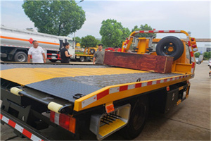 龙子湖附近拖车电话号码服务