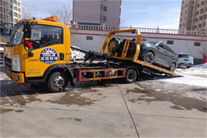 龙子湖救援拖车费用怎么算